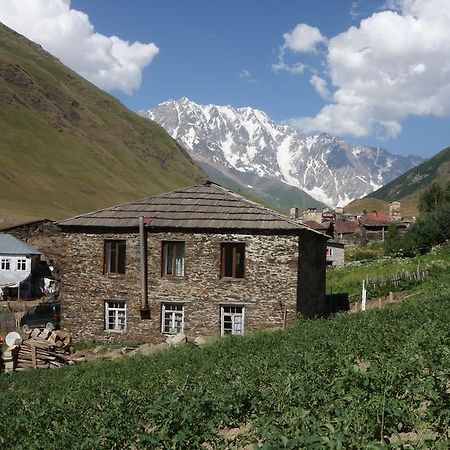 Caucasus Guesthouse Ushguli Esterno foto