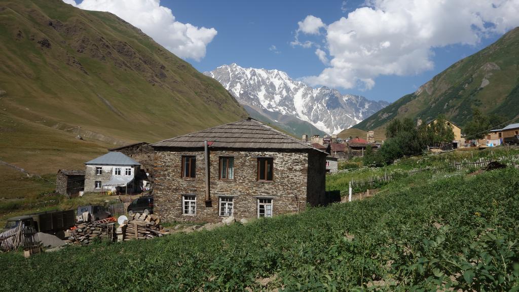 Caucasus Guesthouse Ushguli Esterno foto